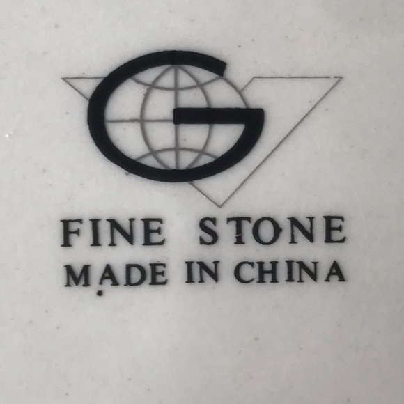 Set Of 2 Global Designs Fine Stone Christmas Tree Dinner Plates 10.25” - Picture 5 of 6